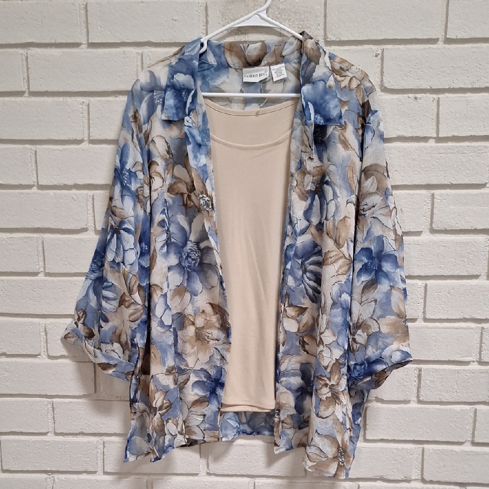 Fashion Bug  Floral Blouse with Beige Built-In Top. Size 22/24 NWOT